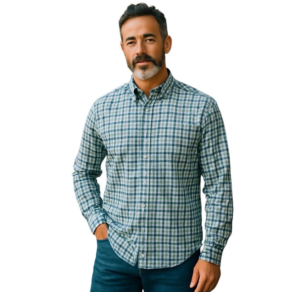 J. CREW OXFORD LONG SLEEVED BUTTON DOWN SHIRT Size L Blue Gray and White Plaid